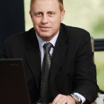 Dr. Karádi Péter - Plasztikai sebész
